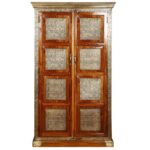 white kitchen cabinets